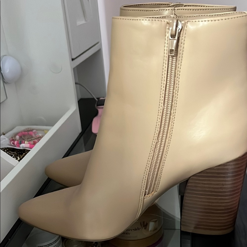 Elegant Beige Ankle Boots